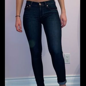 Low waist dark denim jeans!